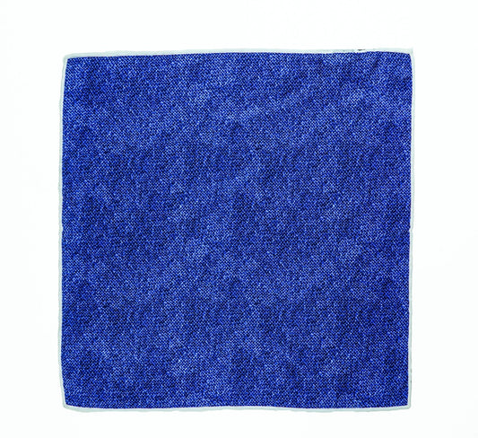 Mouchoir en soie bleu